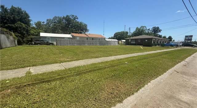 Photo of 901 Burmaster St, Gretna, LA 70053