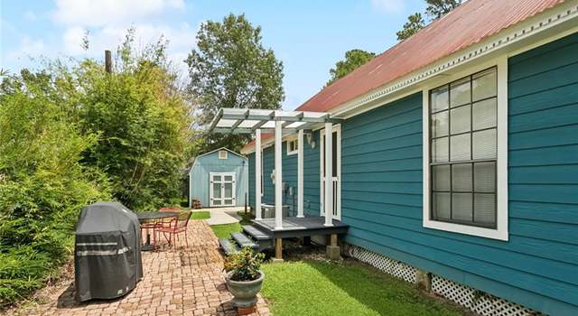 Photo of 701 Armand St, Mandeville, LA 70448