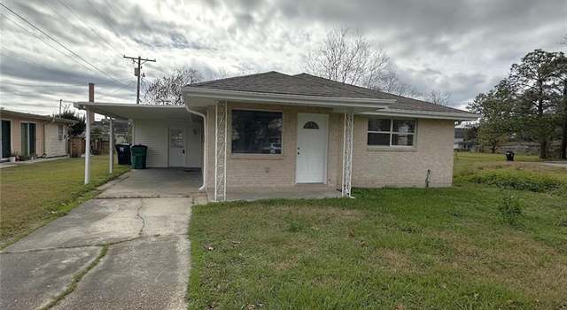 Photo of 113 W Claiborne Sq, Chalmette, LA 70043