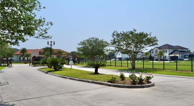 Photo of 1533 Rosewood Dr, Harvey, LA 70058