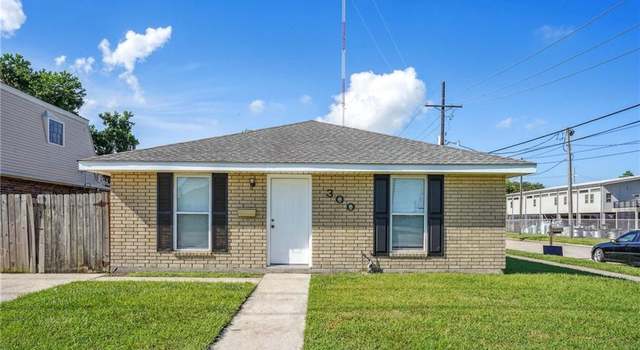Photo of 300 E Magnolia Dr, Chalmette, LA 70043