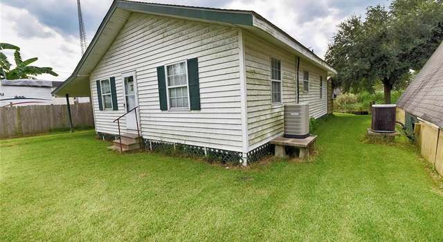 Photo of 211 Cypress Dr, Des Allemands, LA 70030