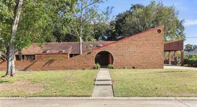 Photo of 107 Lake Park Dr, Belle Chasse, LA 70037