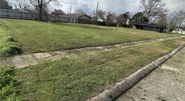 Photo of 2421 Repose St, Violet, LA 70092