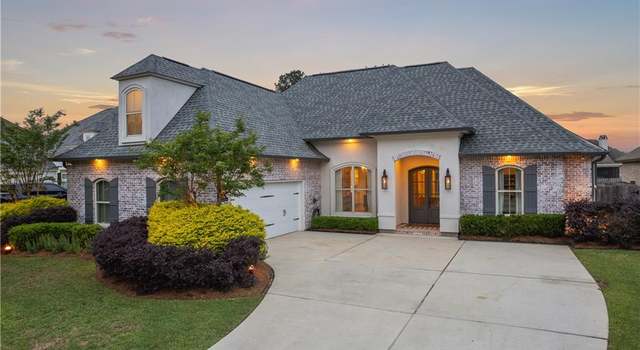 Photo of 1104 Cypress Crossing Dr, Madisonville, LA 70447