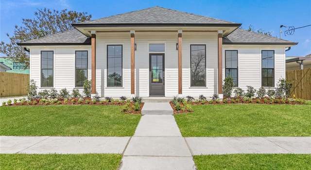 Photo of 2500 Pecan Dr, Chalmette, LA 70043