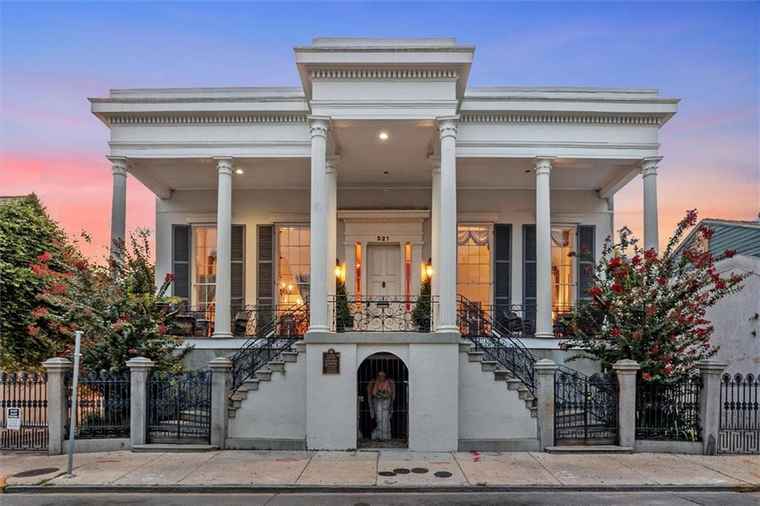 Photo of 521 Dauphine St New Orleans, LA 70112