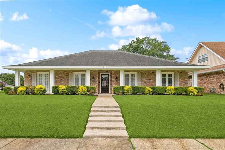 Photo of 811 Franklin Ct Slidell, LA 70458