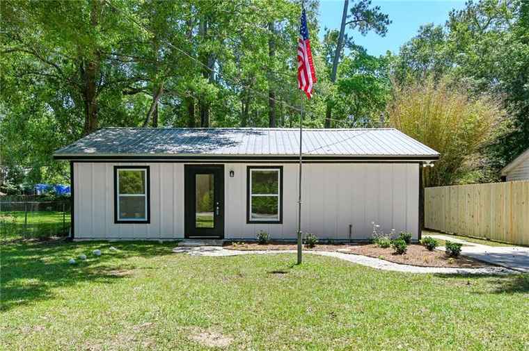 Photo of 35210 Windsor Dr Slidell, LA 70460