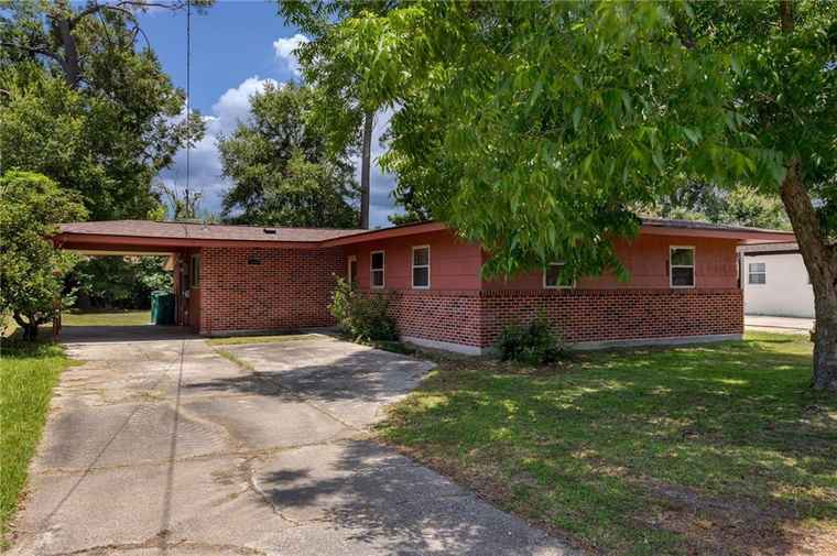 Photo of 472 Cumberland Dr Slidell, LA 70458