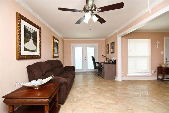 404 Bannerwood Dr Gretna La 70056 Mls 2219086 Redfin