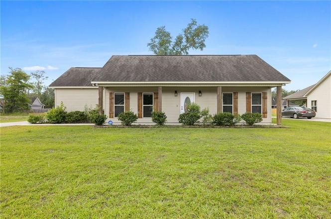 20414 Egret Rd, Ponchatoula, LA 70454 | MLS# 2397620 | Redfin