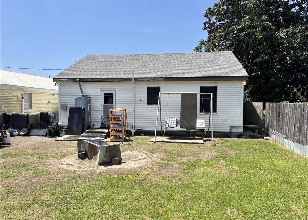 713 5th Ave, Harvey, LA 70058