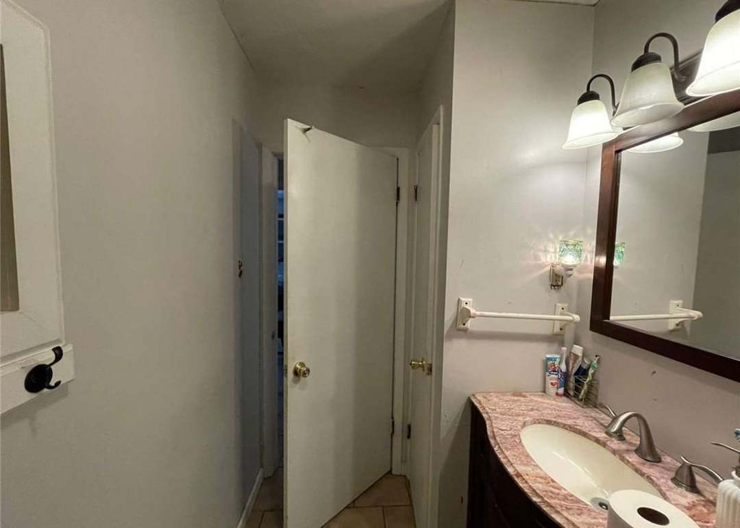 303 Bellaire Dr, Houma, LA 70360