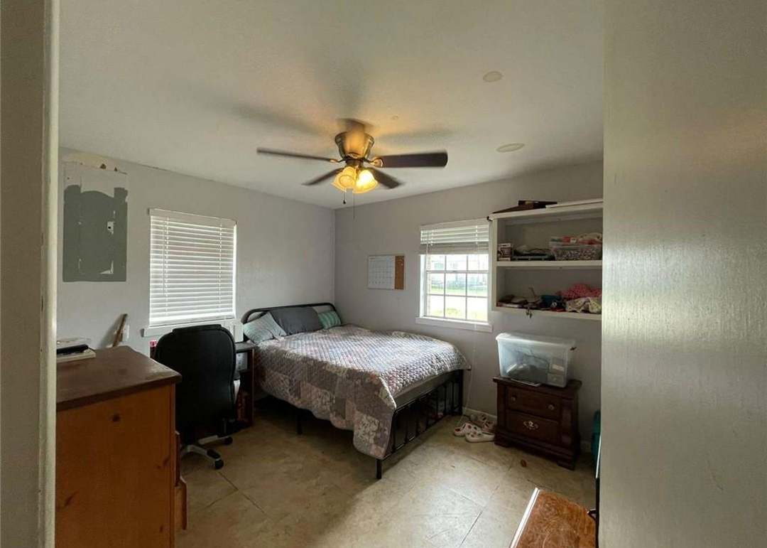 303 Bellaire Dr, Houma, LA 70360