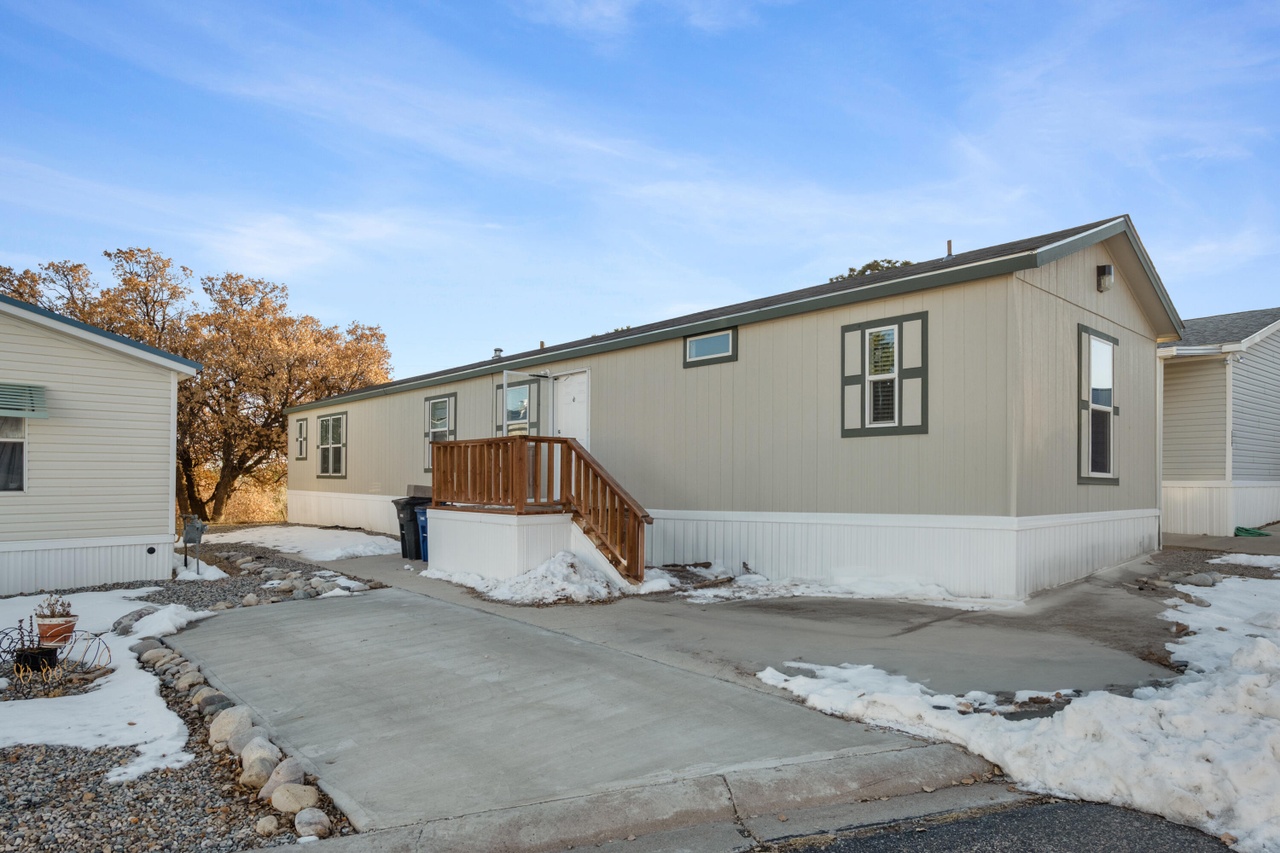 2025 E Jemez Road Trailer 231 Rd, Los Alamos, NM 87544  MLS# 1054756  Redfin
