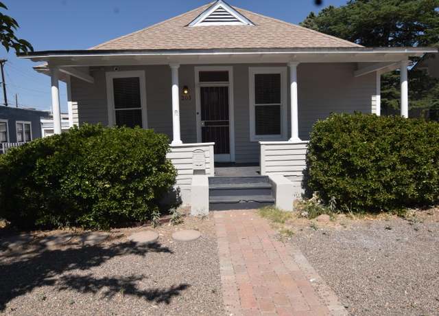Property at 203 14th St NW, Albuquerque, NM 87104, 2 beds, 2 baths