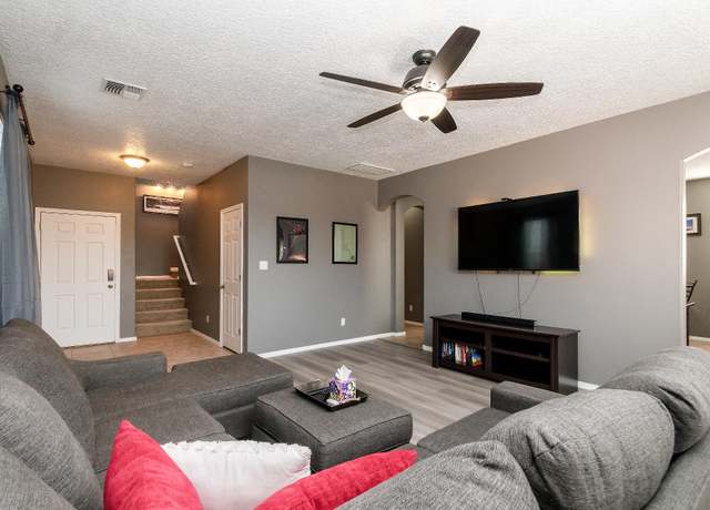 Property at 6816 Kayser Mill Rd NW, Albuquerque, NM 87114, 3 beds, 2.5 baths