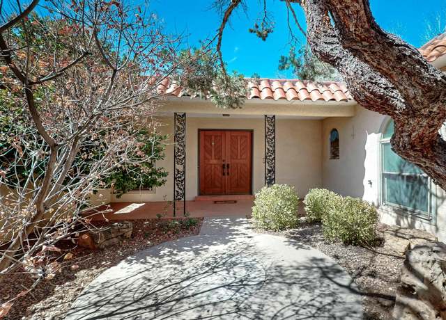 Property at 7827 Academy Trl NE, Albuquerque, NM 87109, 4 beds, 2.5 baths