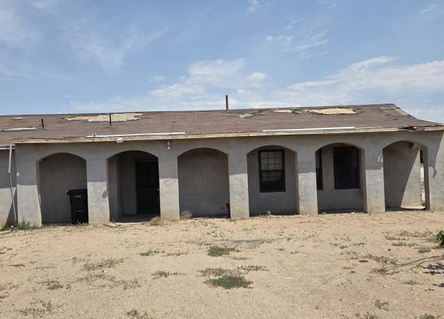 Property at 5609 Douglas Ln SW, Albuquerque, NM 87121