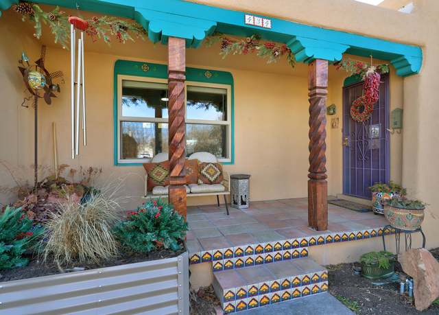 Property at 434 Ash St NE, Albuquerque, NM 87106, 4 beds, 3 baths