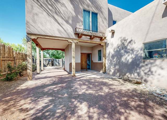 Property at 1725 Griegos Rd NW, Albuquerque, NM 87107, 2 beds, 2.5 baths