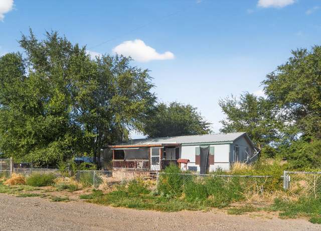 Property at 407 Miller Rd, Los Lunas, NM 87031, 3 beds, 2 baths