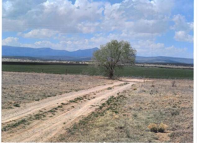 Property at 211 Sam Ford Dr, Mcintosh, NM 87032