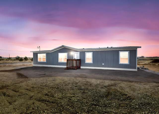Property at 4 San Pedro Cir, Moriarty, NM 87035, 4 beds, 2 baths