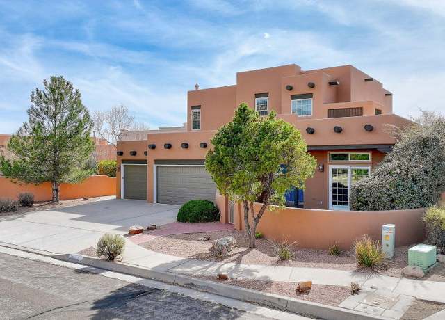Property at 5805 Mariola Pl NE, Albuquerque, NM 87111, 4 beds, 4.5 baths