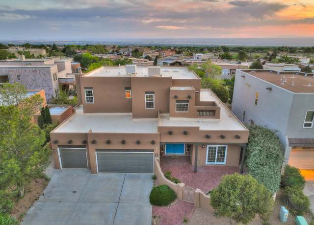Property at 5805 Mariola Pl NE, Albuquerque, NM 87111, 4 beds, 4.5 baths