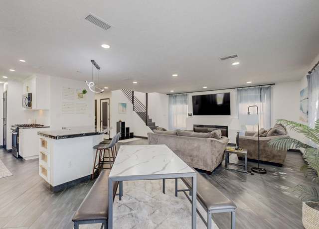 Property at 7218 Whippoorwill Ln NE, Albuquerque, NM 87109, 4 beds, 2.5 baths