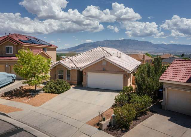 Property at 10420 Descollado Rd NW, Albuquerque, NM 87114, 3 beds, 2 baths