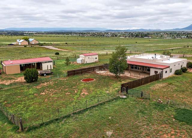 Property at 8 Tierra De Manana Ct, Edgewood, NM 87015, 3 beds, 2 baths