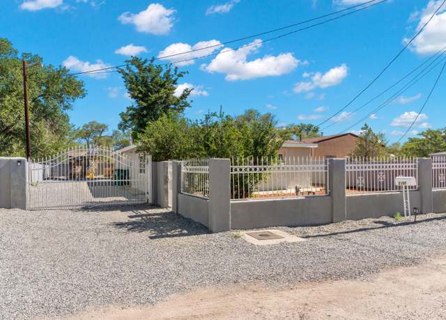 Property at 2107 Valley Rd SW, Albuquerque, NM 87105, 3 beds, 2 baths