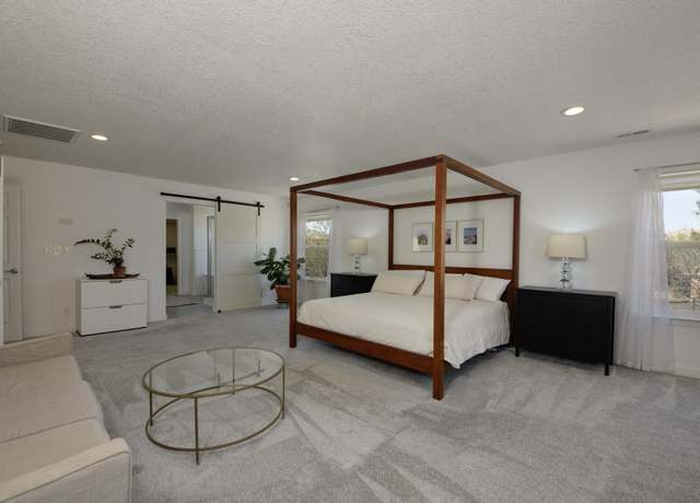 Property at 1807 Avenida Comunidad, Rio Rancho, NM 87124, 4 beds, 2.5 baths