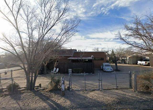Property at 3808 Coors Pl SW, Albuquerque, NM 87121, 3 beds, 2 baths