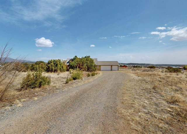 Property at 2 Grayson Ct, Edgewood, NM 87015, 3 beds, 2 baths