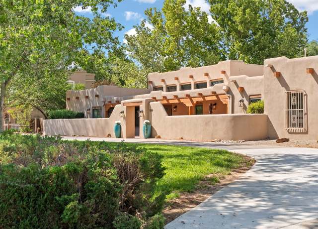 Property at 1019 Camino Ranchitos Rd NW, Albuquerque, NM 87114, 5 beds, 4 baths