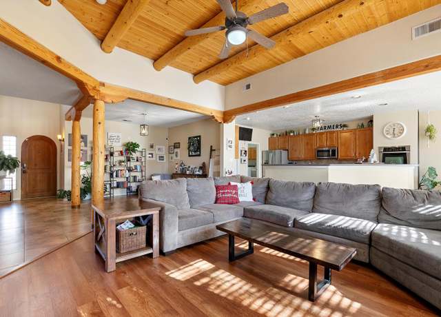 Property at 2004 Rancho Oro Ave SE, Rio Rancho, NM 87124, 4 beds, 3 baths