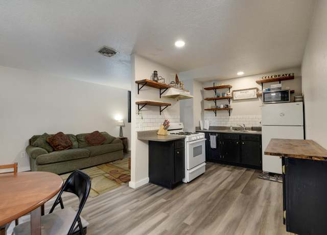 Property at 2800 Vail Ave SE #120, Albuquerque, NM 87106, 1 bed, 1 bath