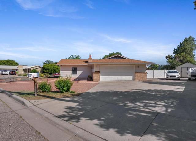 Property at 97 Carlsbad Ave, White Rock, NM 87547, 3 beds, 2.5 baths