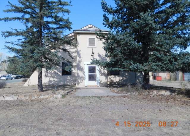 Property at 208 S White Oaks Ave, Capitan, NM 88316, 3 beds, 1.5 baths