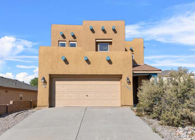 Property at 5592 Gladstone Dr NE, Rio Rancho, NM 87144, 3 beds, 2.5 baths