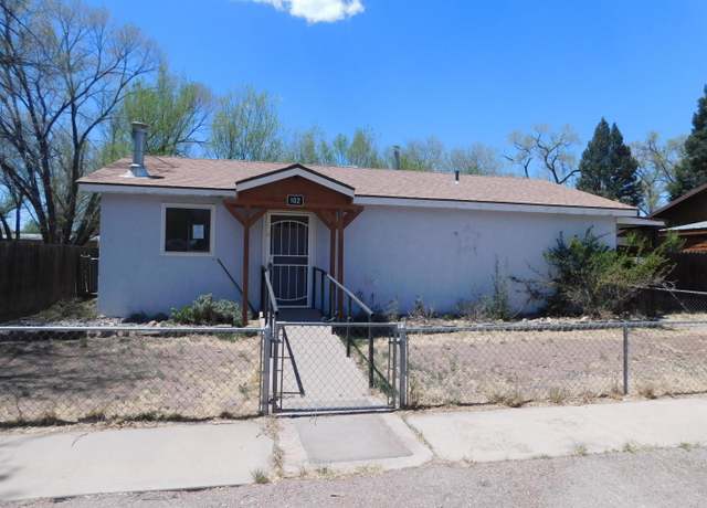 Property at 102 S Nogal Ave, Capitan, NM 88316, 2 beds, 1 bath