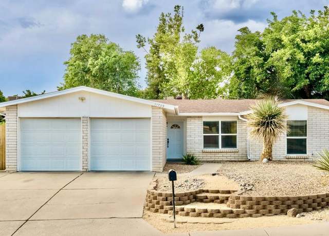 Property at 11709 El Solindo Ave NE, Albuquerque, NM 87111, 3 beds, 2 baths