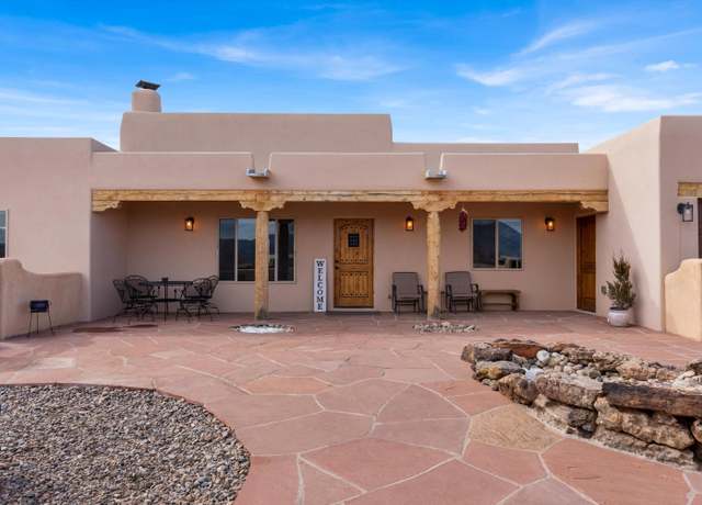 Property at 27 Medina Ln, Taos, NM 87571, 3 beds, 2 baths