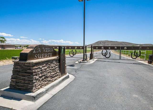 Property at 4 Jackpot Ct, Los Lunas, NM 87031
