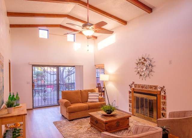 Property at 828 Hope Pl NE, Albuquerque, NM 87123, 3 beds, 2 baths