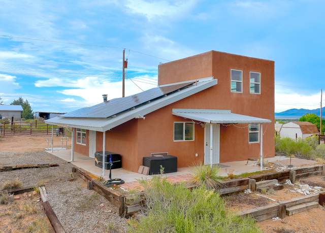 Property at 15 Calle Manana Rd, Belen, NM 87002, 3 beds, 1 bath